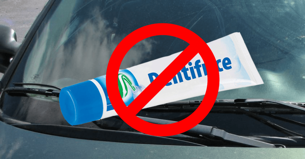 pare brise raye astuces dentifrice